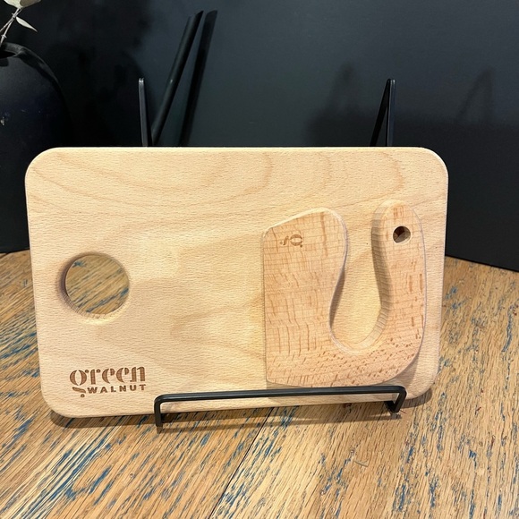 Wooden Cheese Board & Slicing Knife – Green Walnut - Picture 8 of 10